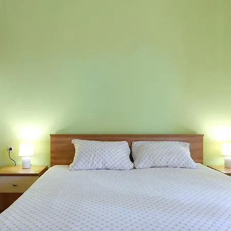 Away From 2 Lejlighed *