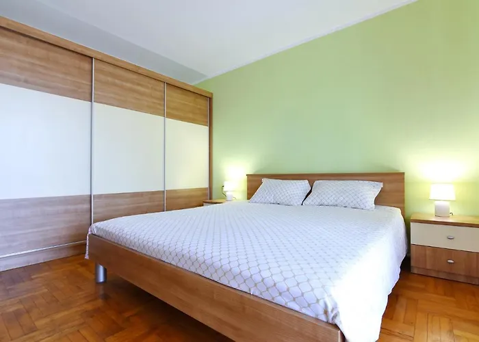 Appartamento Away From 2 *