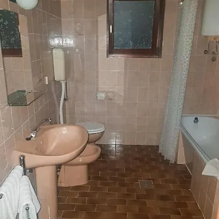 Away From 2 Apartament